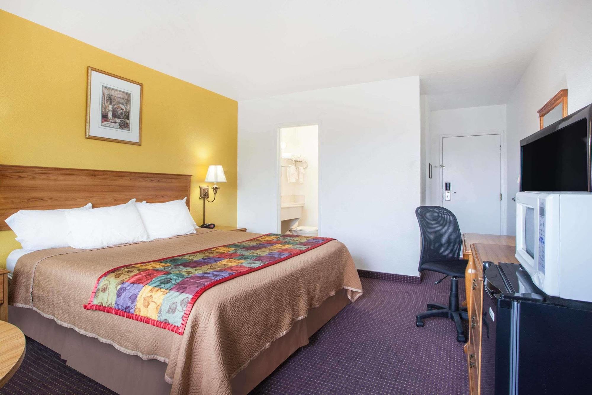 Travelodge By Wyndham Walla Walla Exterior photo