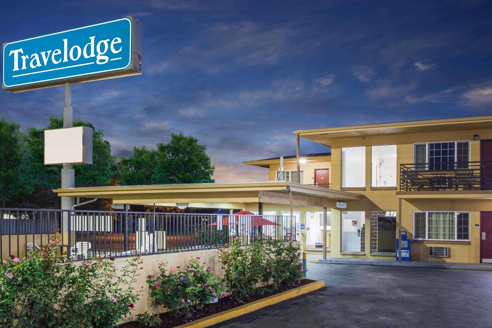 Travelodge By Wyndham Walla Walla Exterior photo